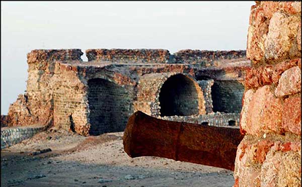 قلعه پرتقالیها در جزیره هرمز